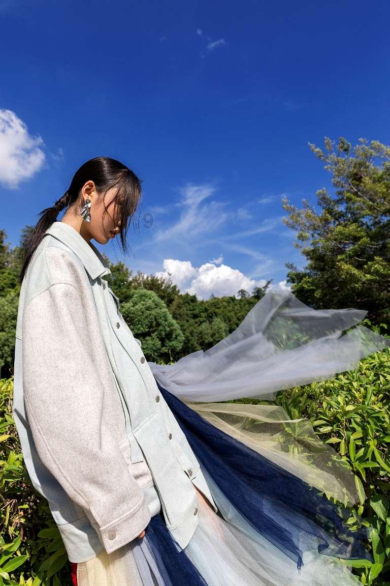 最近《繁花》又让王家卫大火了一把,实话说,在第一次