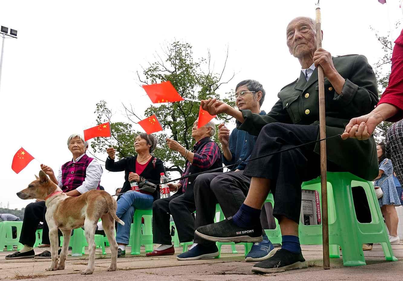 小蓝球向上跳
